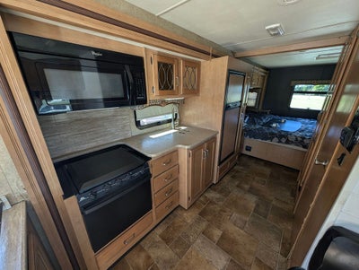 2015 Thor M-27K Hurricane