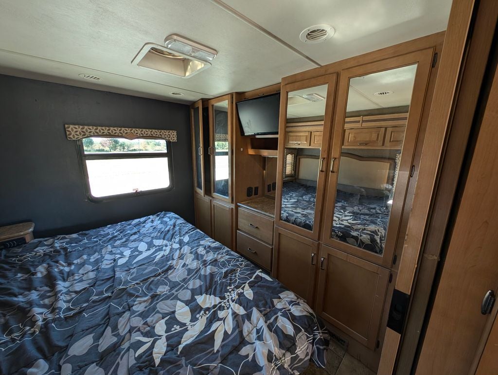 2015 Thor M-27K Hurricane