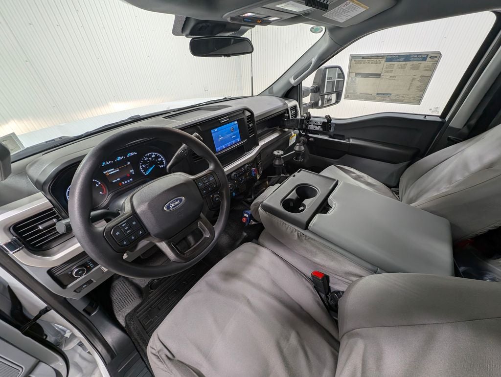 2025 Ford F-600SD XL CRANE BODY