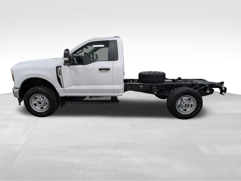2025 Ford F-350SD XL
