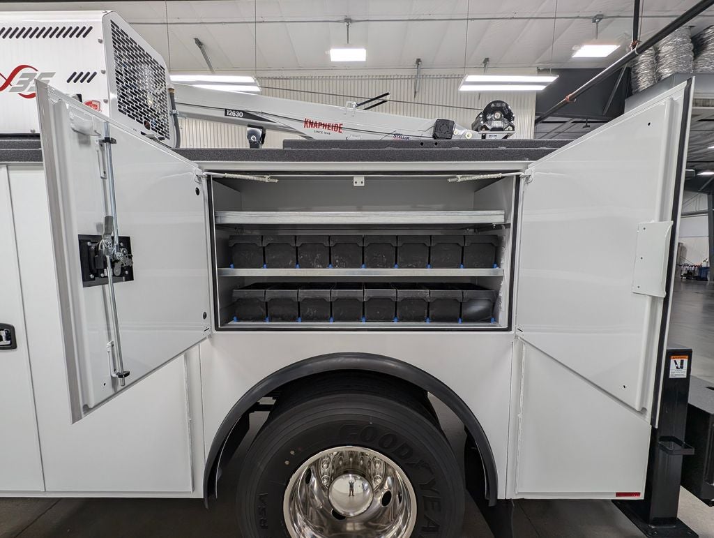 2025 Ford F-750SD Mechanic's Body w/ Crane