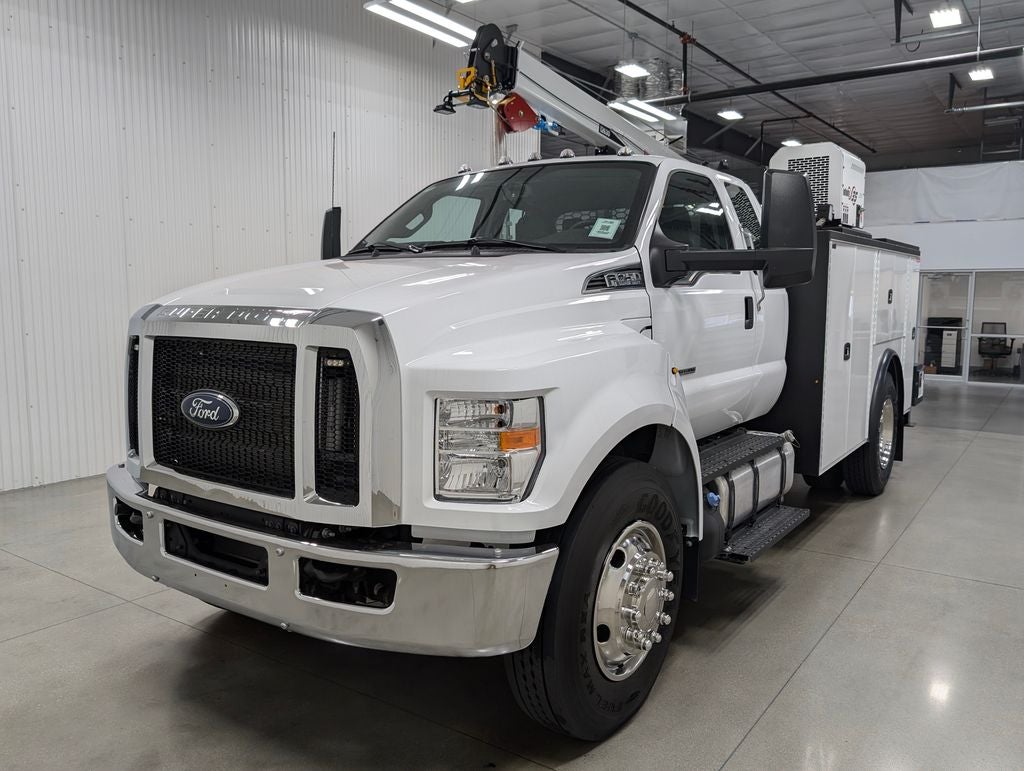 2025 Ford F-750SD Mechanic's Body w/ Crane