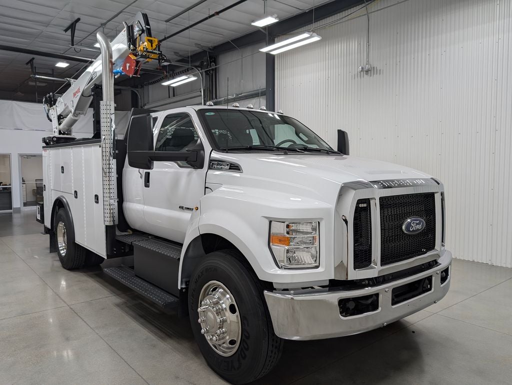 2025 Ford F-750SD Mechanic's Body w/ Crane