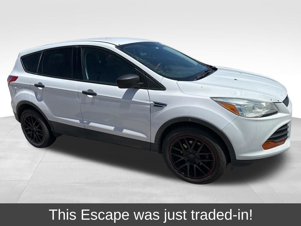 2016 Ford Escape S's photo