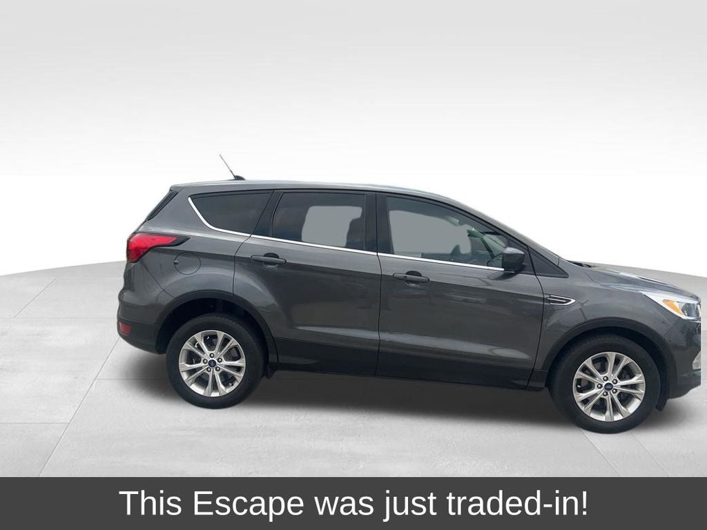 2019 Ford Escape SE's photo