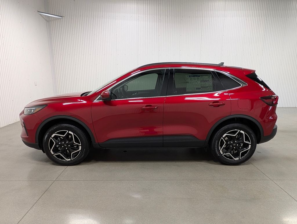 2026 Ford Escape Platinum