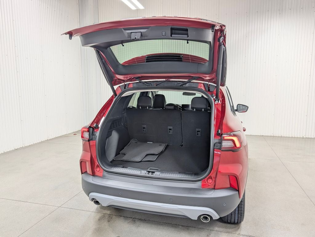 2026 Ford Escape Platinum