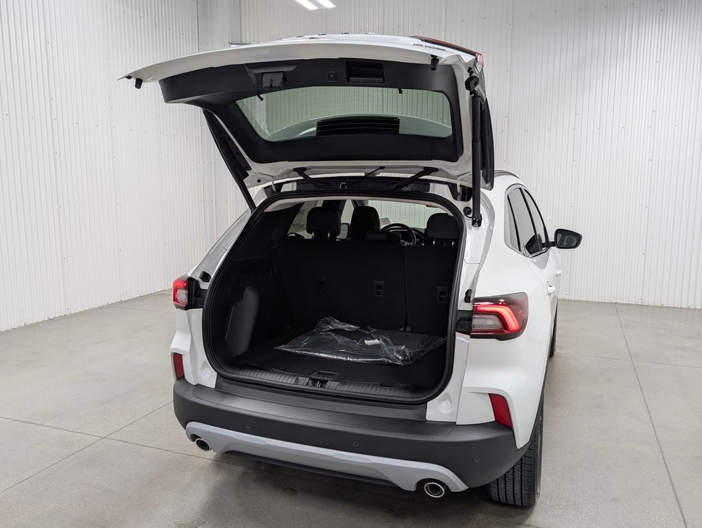 2026 Ford Escape Platinum