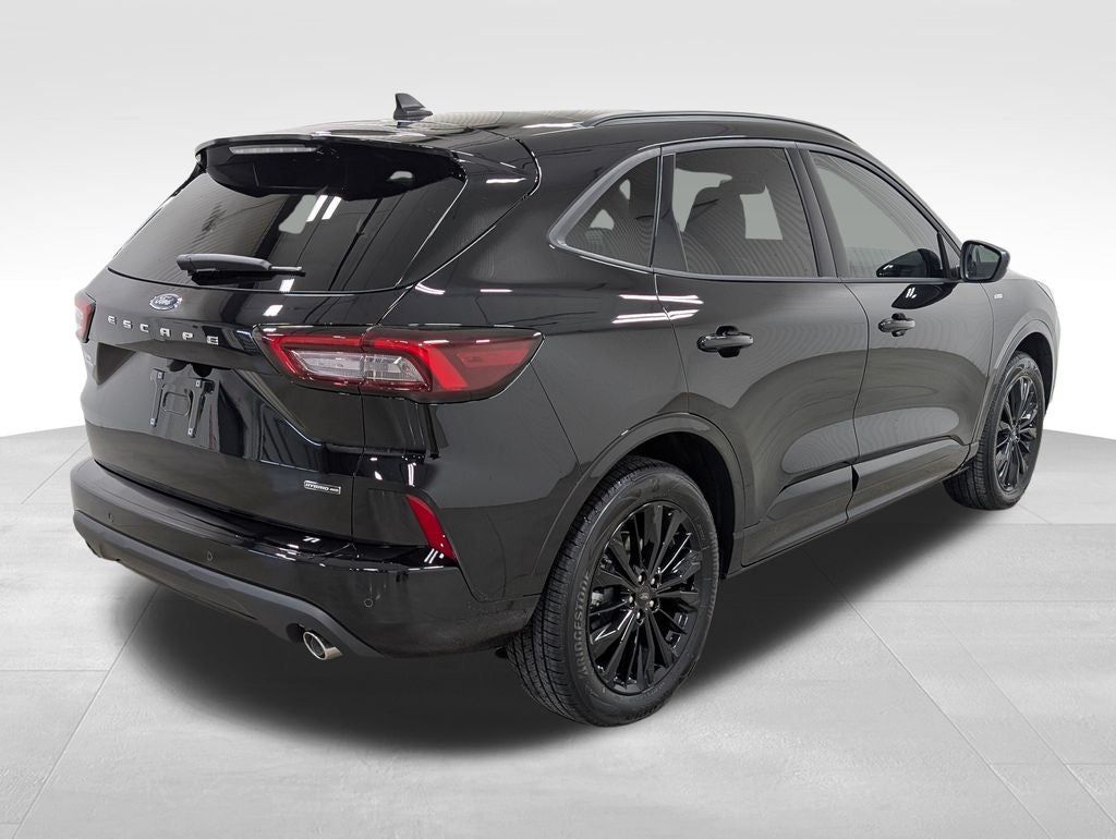 2026 Ford Escape Hybrid ST-Line Elite