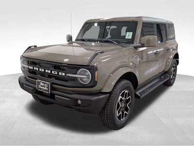 2026 Ford Bronco Outer Banks