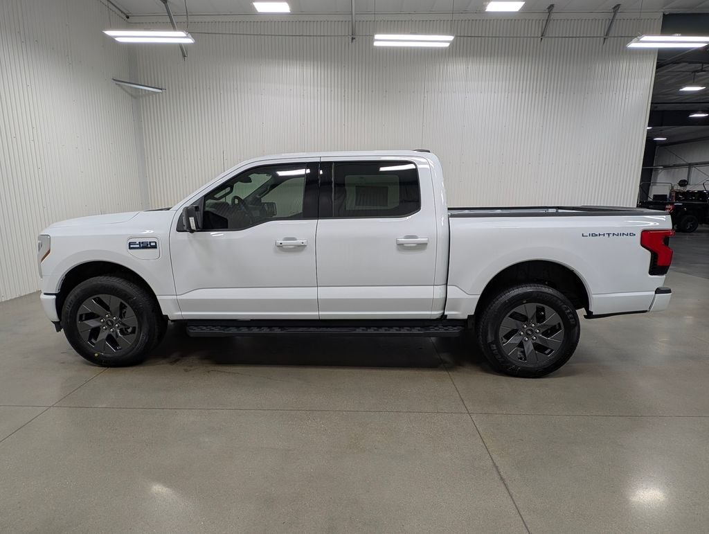 2025 Ford F-150 Lightning Flash