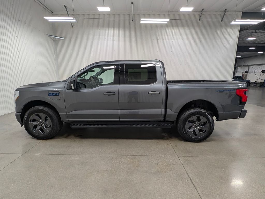 2025 Ford F-150 Lightning Flash