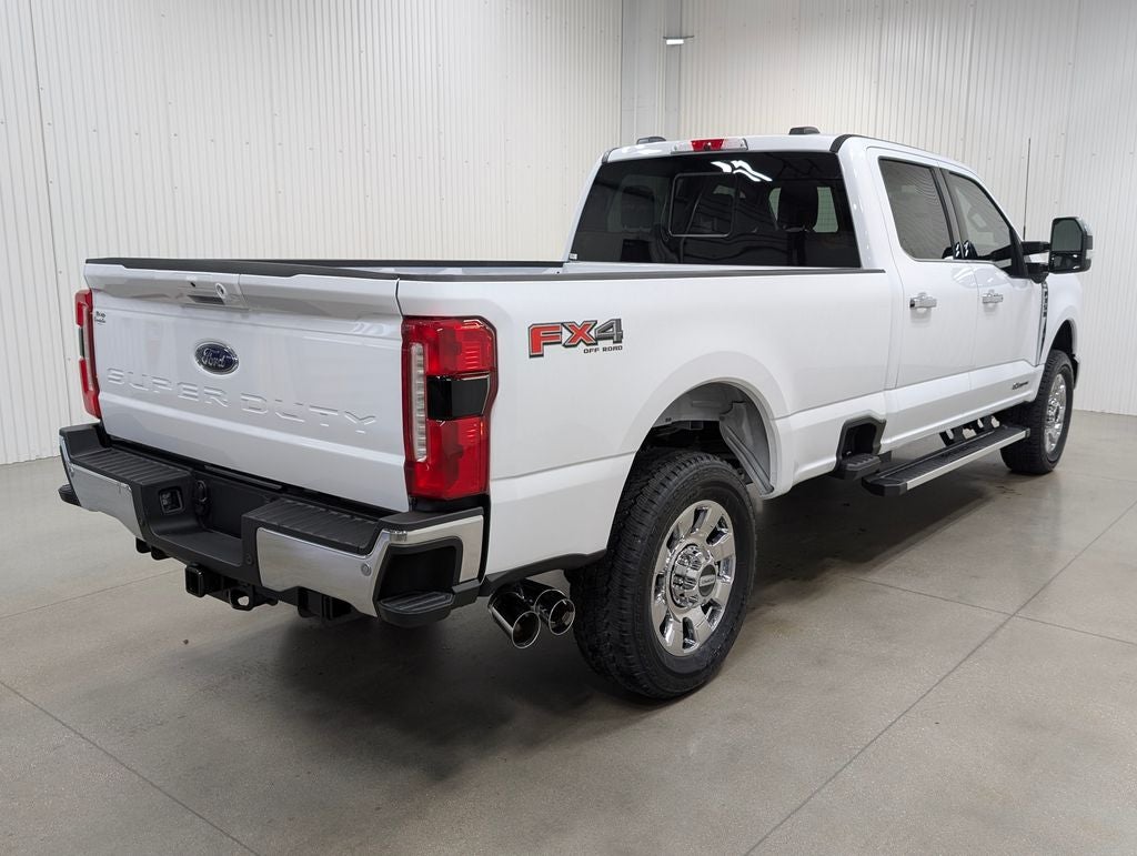 2026 Ford F-350SD Lariat