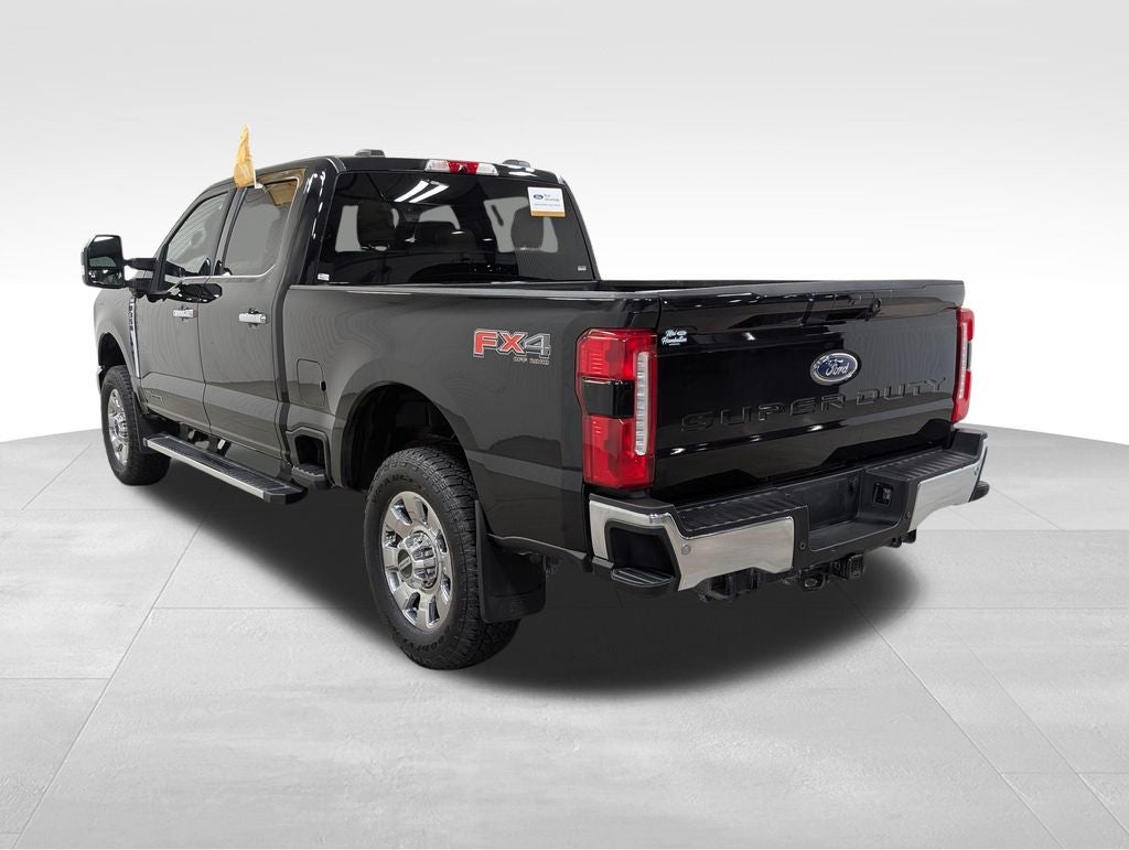 2025 Ford F-350SD Lariat