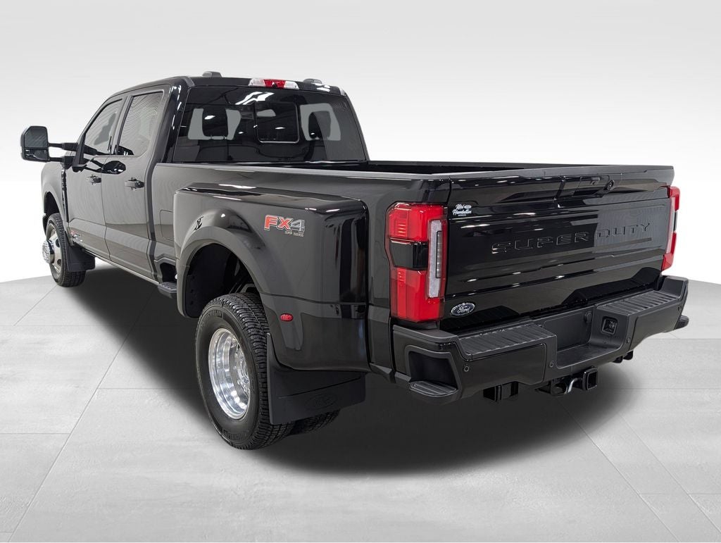 2026 Ford F-350SD Platinum DRW