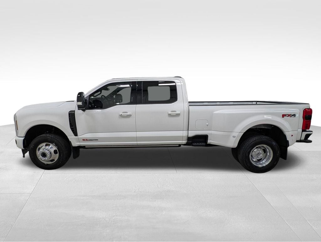 2026 Ford F-350SD Platinum DRW