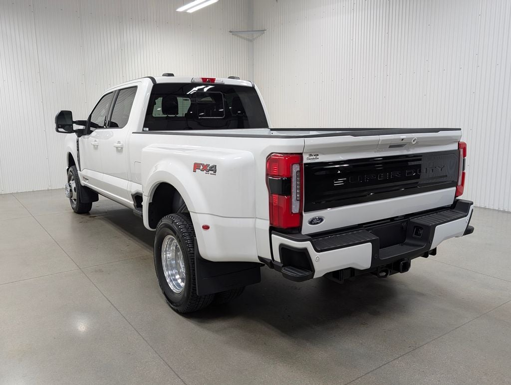 2026 Ford F-350SD Platinum DRW