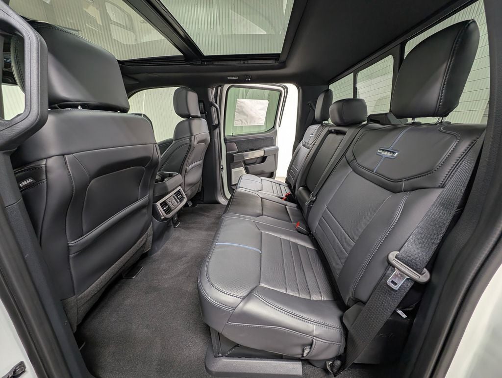 2026 Ford F-350SD Platinum DRW