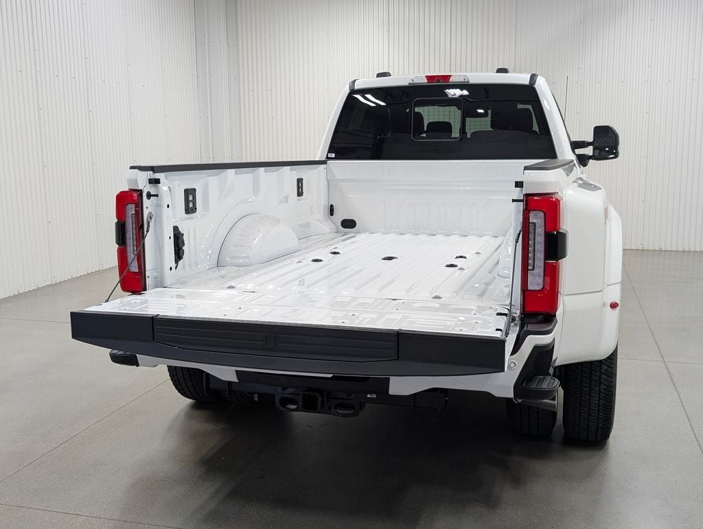 2026 Ford F-350SD Platinum DRW