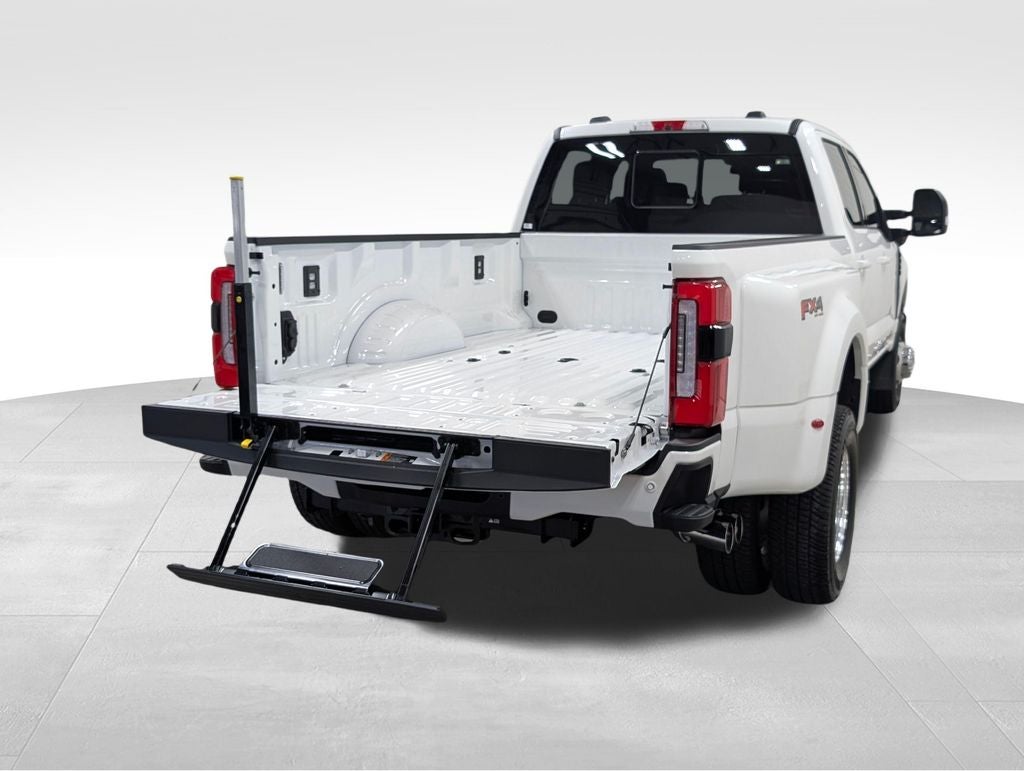 2026 Ford F-350SD Platinum DRW