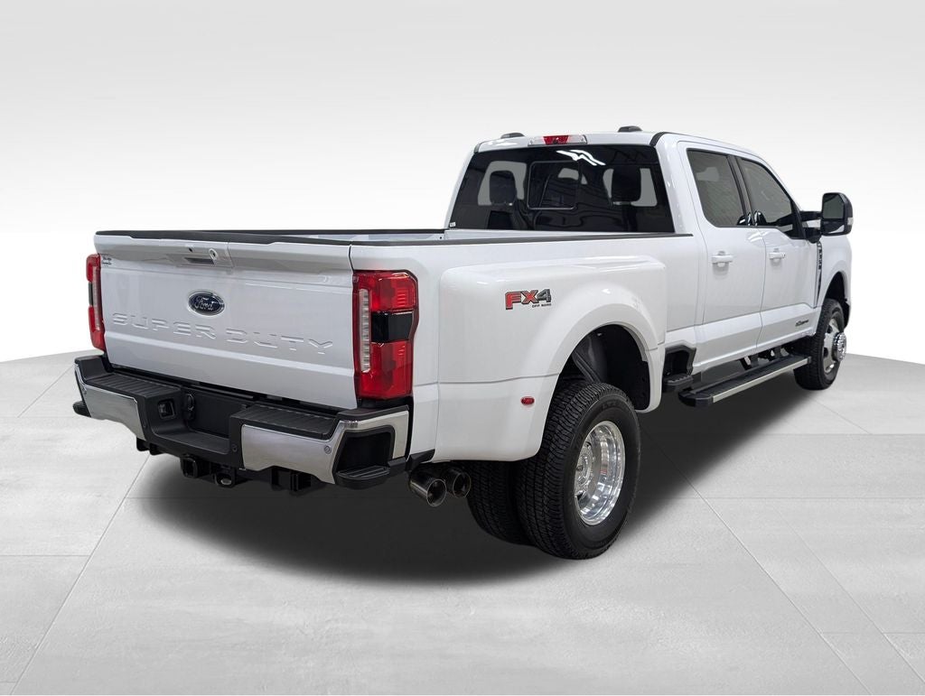 2026 Ford F-350SD Lariat DRW