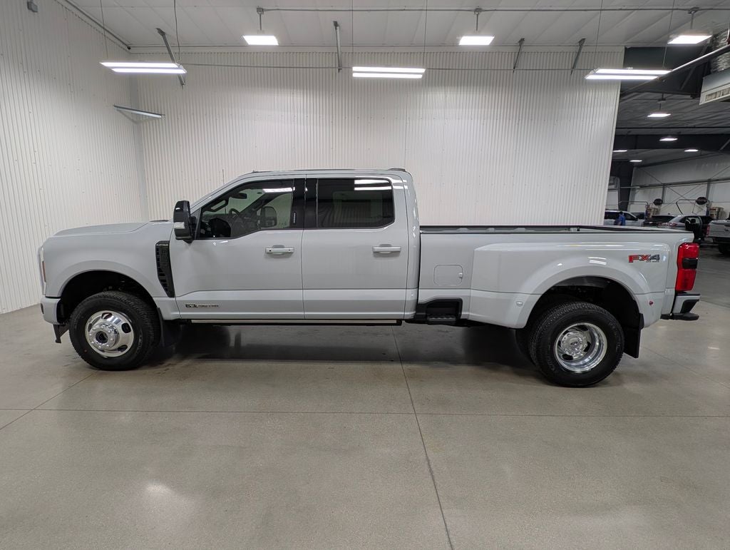 2026 Ford F-350SD Platinum DRW