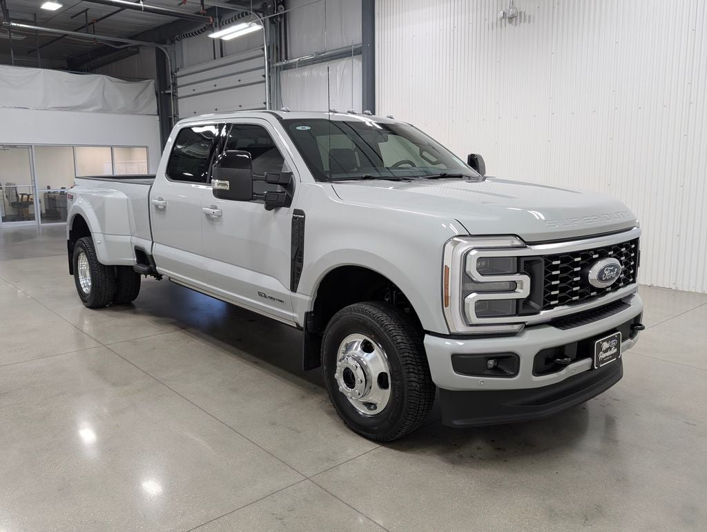 2026 Ford F-350SD Platinum DRW