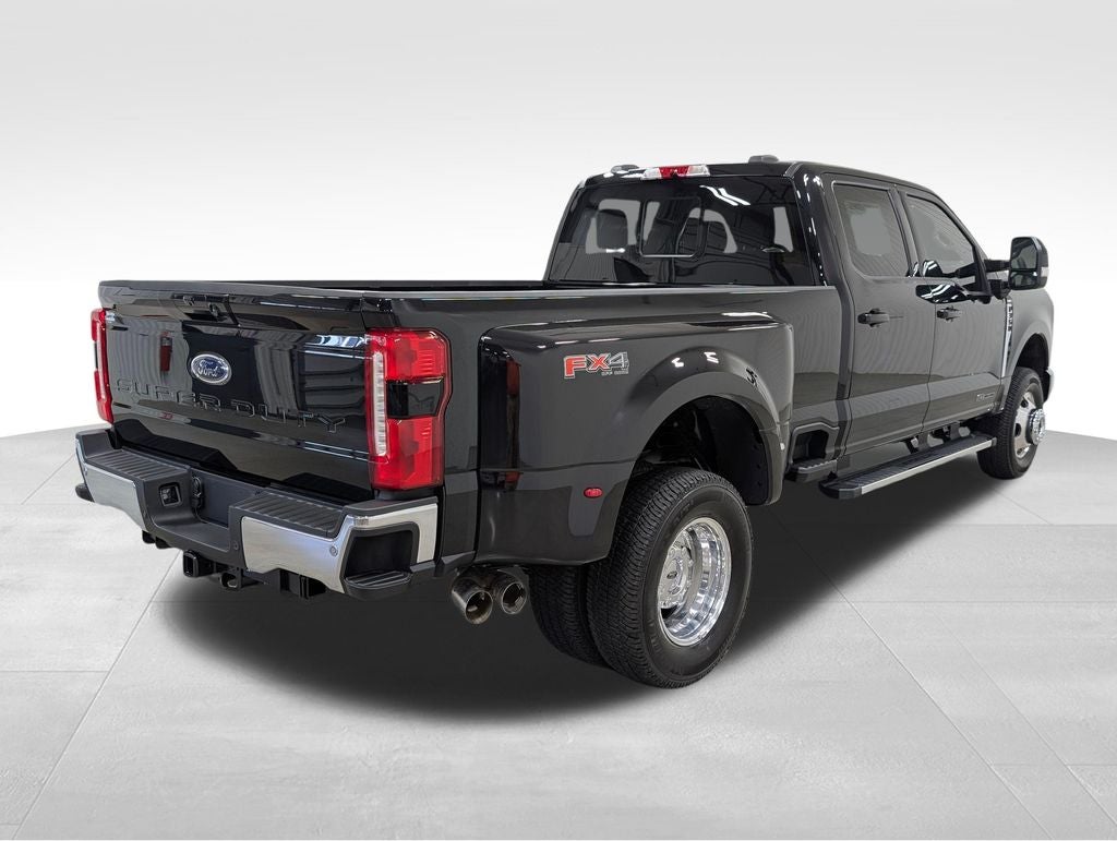 2026 Ford F-350SD Lariat DRW