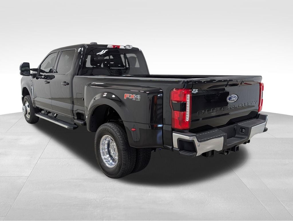 2026 Ford F-350SD Lariat DRW