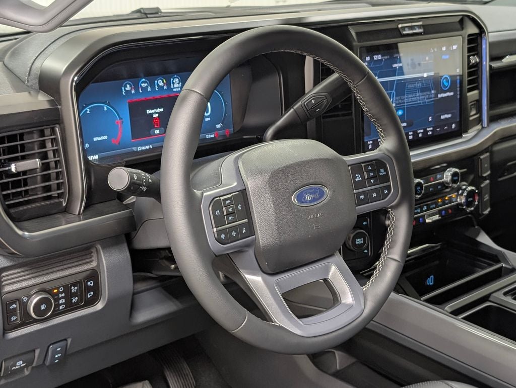 2026 Ford F-350SD Lariat DRW