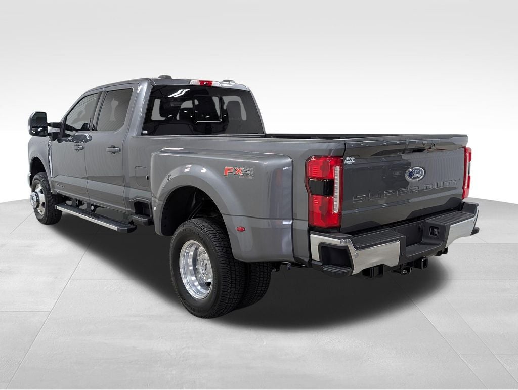 2026 Ford F-350SD Lariat DRW