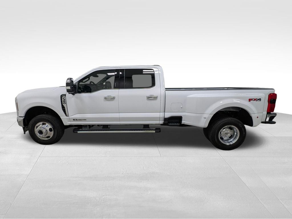 2026 Ford F-350SD Lariat DRW