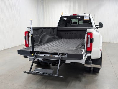 2025 Ford F-450SD Platinum DRW