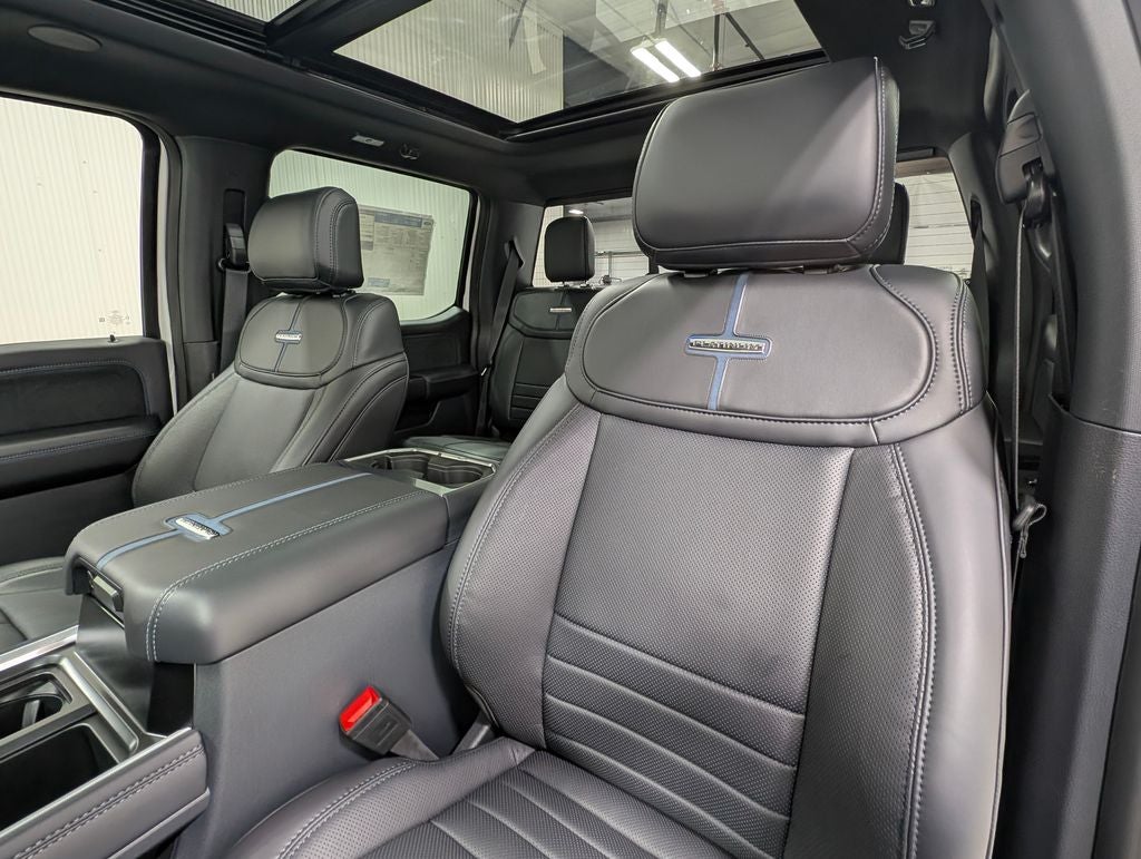 2026 Ford F-450SD Platinum DRW