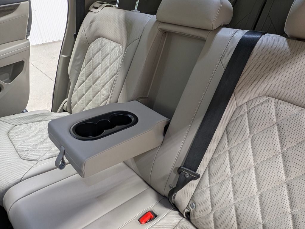 2024 Volkswagen Atlas 2.0T SEL Premium R-Line