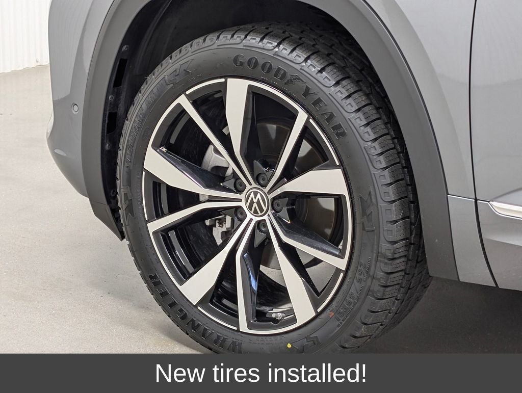 2024 Volkswagen Atlas 2.0T SEL Premium R-Line