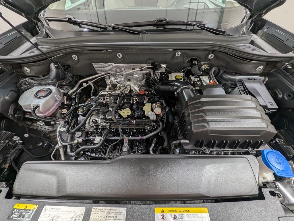 2024 Volkswagen Atlas 2.0T SEL Premium R-Line