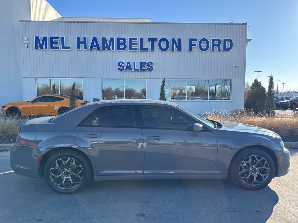 2018 Chrysler 300 S