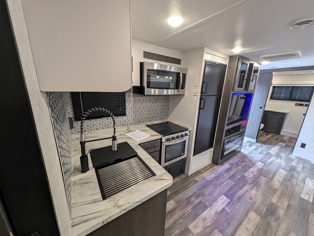 2022 Crossroads Travel Trailer Cruiser Air