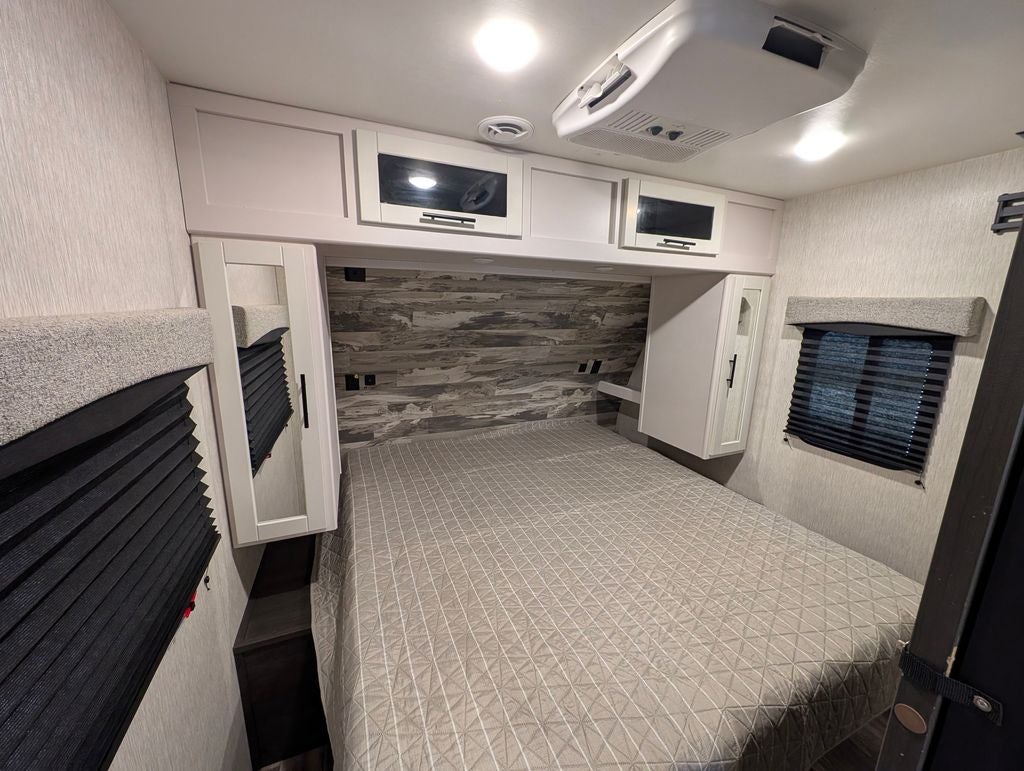 2022 Crossroads Travel Trailer Cruiser Air