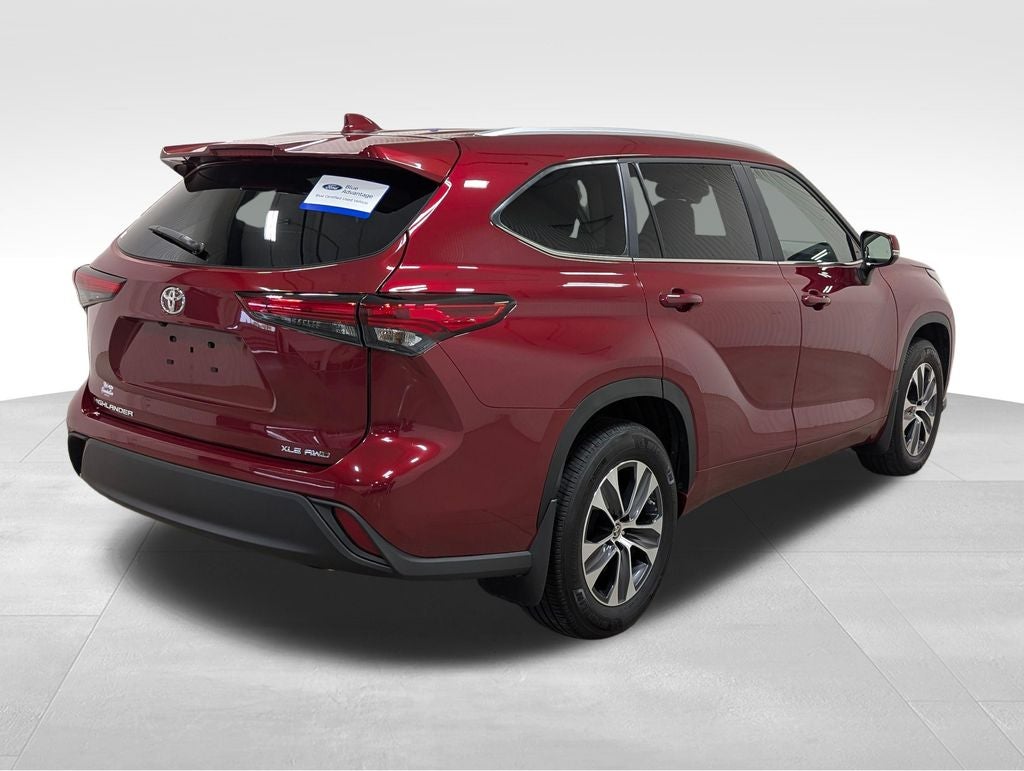 2023 Toyota Highlander XLE