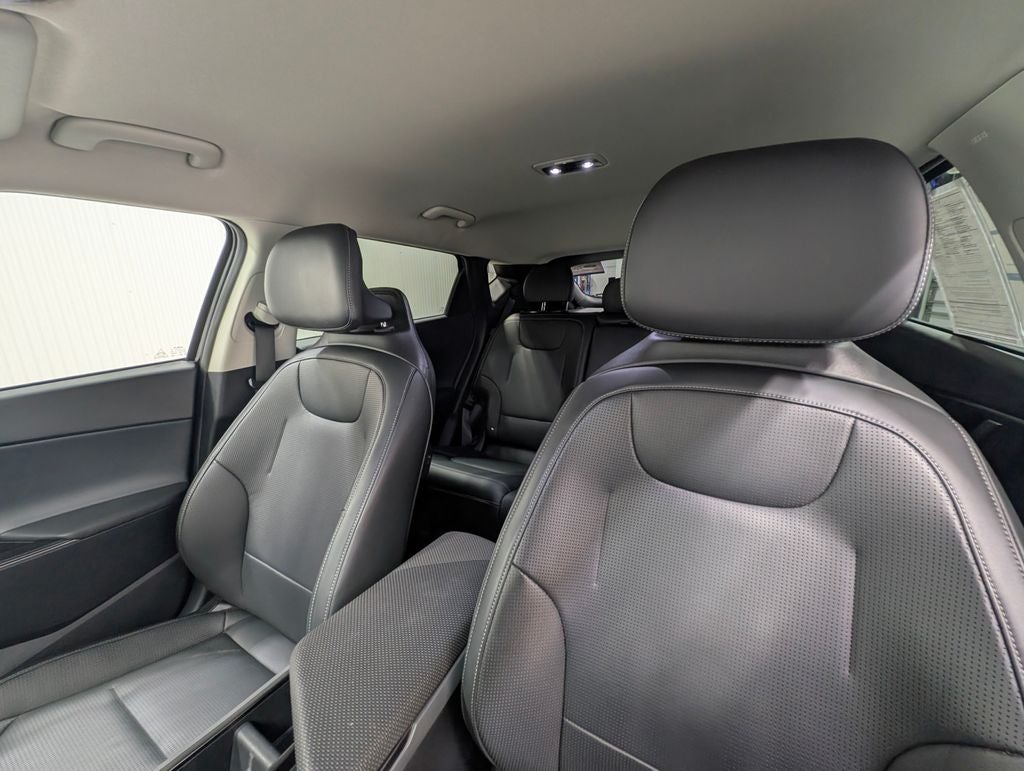 2025 Kia EV6 Wind